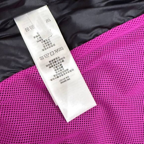 🔥 DKNY SPORT Quilted Puffer Vest – Reversible, Cozy & Stylish! - Picture 12 of 14